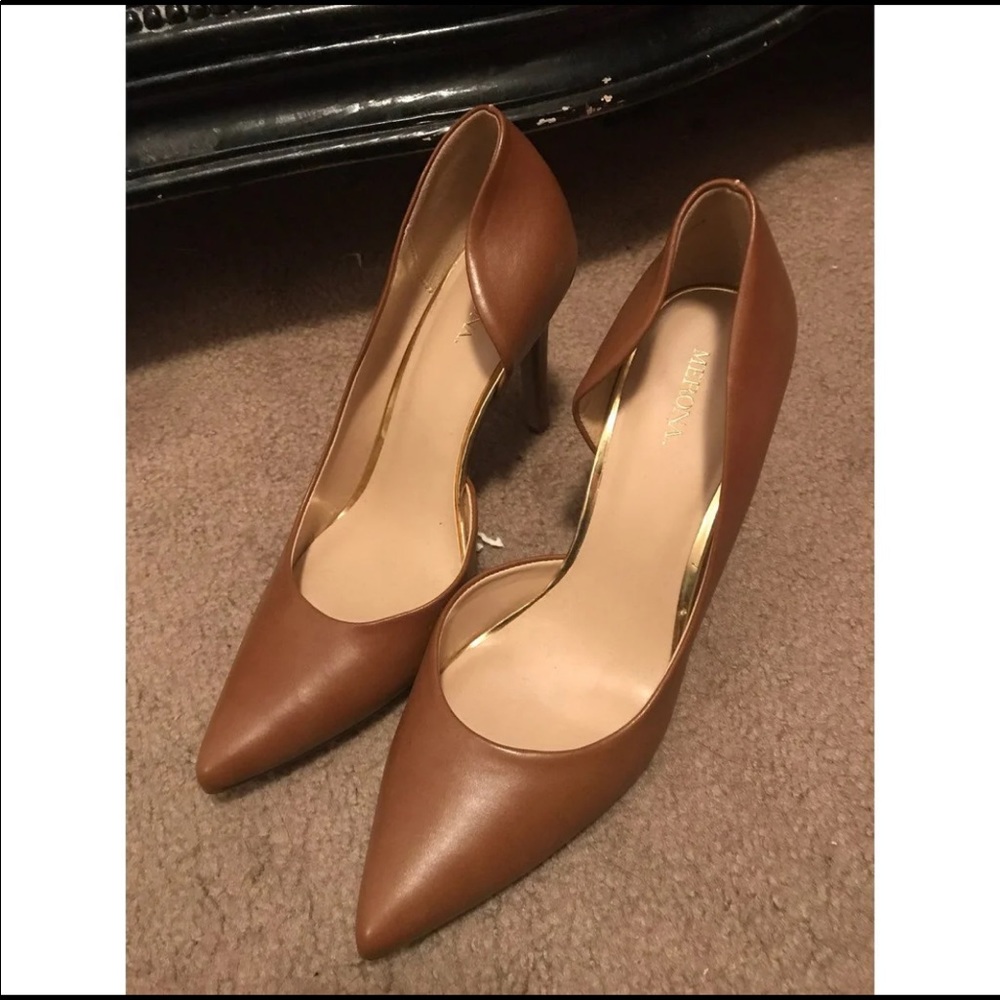 Merona high heel pumps in Brown